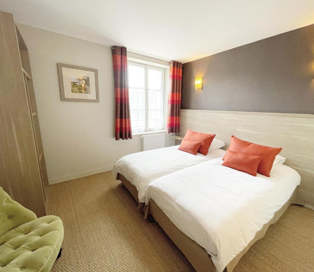 Auberge Du Chasseur Grosrouvre ภายนอก รูปภาพ