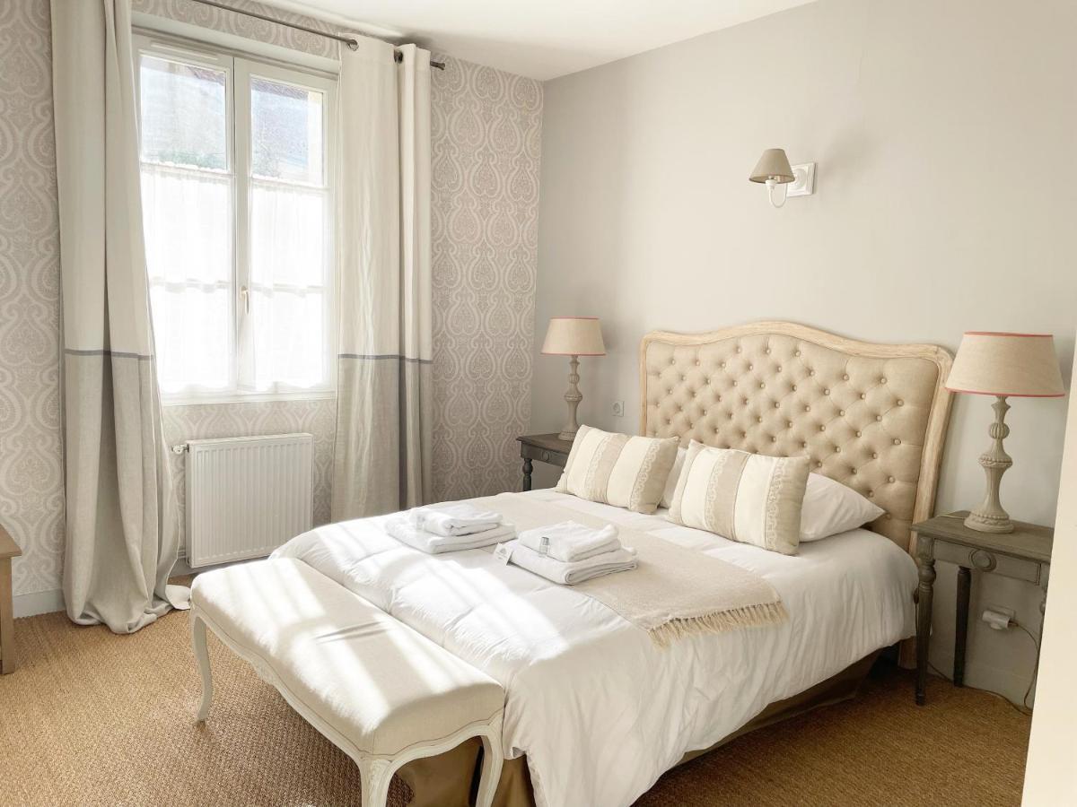 Auberge Du Chasseur Grosrouvre ภายนอก รูปภาพ